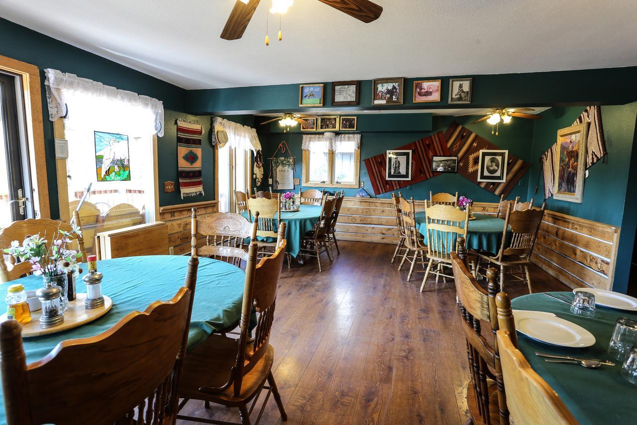Sundance Trail Ranch Hotell Red Feather Lakes Exteriör bild